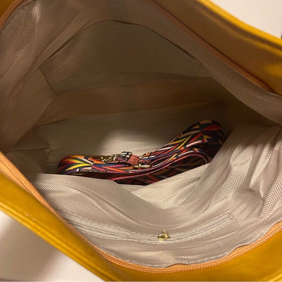 Mustard Color Crossbody Bag With Adjustable Strap  New - Picture 4 of 5